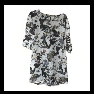 Valentina Black and White Relaxed Tunic Top